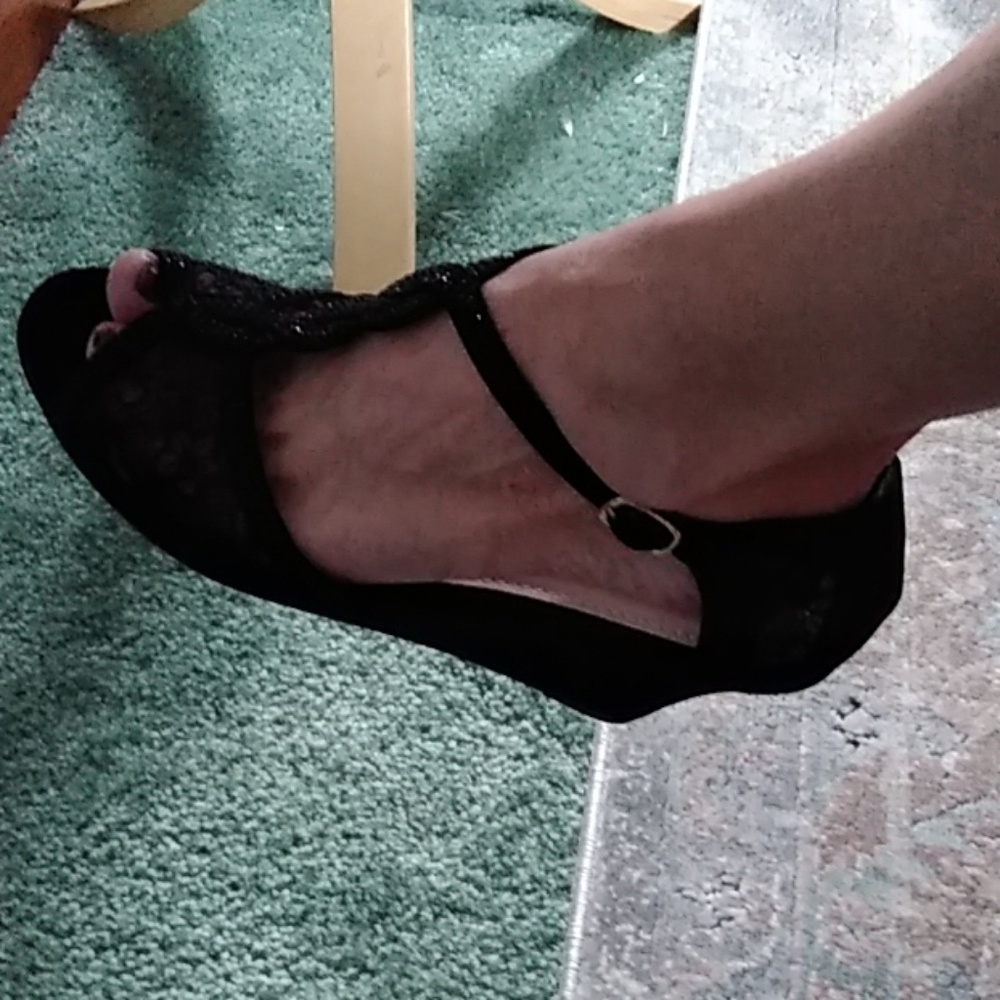 NWOT Black Beaded & Lace Sandals - Picture 8 of 8